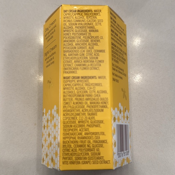 COPY - NWT new in box Trafer Joes Honey Hydration day and night cream - Picture 3 of 5